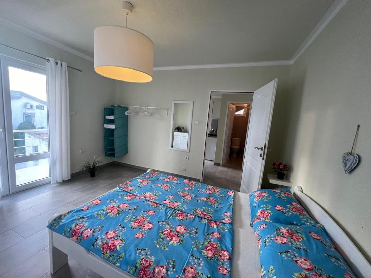באר Gosa Apartments מראה חיצוני תמונה